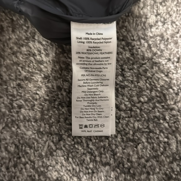 Eddie Bauer Down Coat - Picture 4 of 4